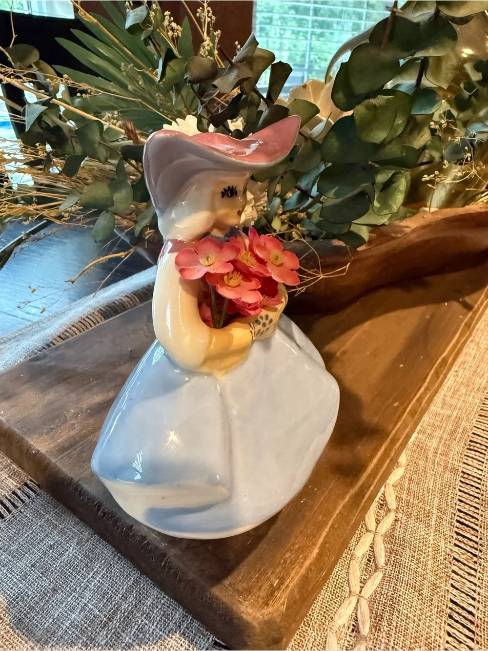Vintage Dutch Girl Flower Bud Vase Goldammer California Pottery 6in Kitschy MCM